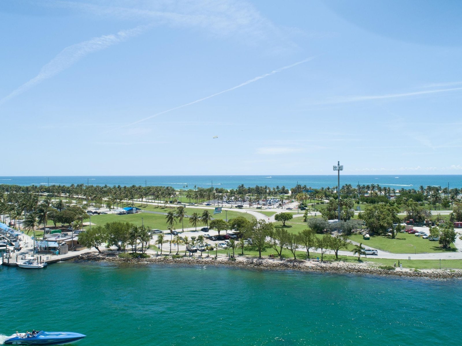 COURTESY OF GREATER MIAMI CONVENTION & VISITORS BUREAU COURTESY OF GREATER MIAMI CONVENTION & VISITORS BUREAU