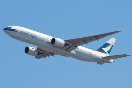 cathay pacific boeing 777 200 b hnlhkg4302378089552768971jpg