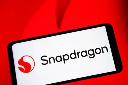 photo illustration snapdragon logo seen 8880347002225762400425572693webp