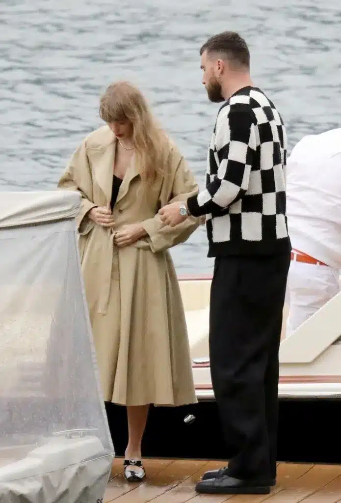 They arrived in Italy on Monday, the day after Swift's final show in Paris. Cobra Team / BACKGRID They arrived in Italy on Monday, the day after Swift's final show in Paris. Cobra Team / BACKGRID