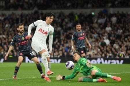 Son Heung-min ‘did everything he could not to score’, say Arsenal fans (Picture: Getty)