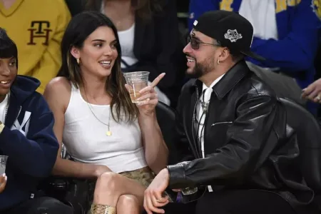 Kendall Jenner and Bad Bunny attend the Western Conference Semifinal Playoff game between the Los Angeles Lakers and Golden State Warriors at Crypto.com Arena on May 12, 2023. PHOTO: KEVORK DJANSEZIAN/GETTY 