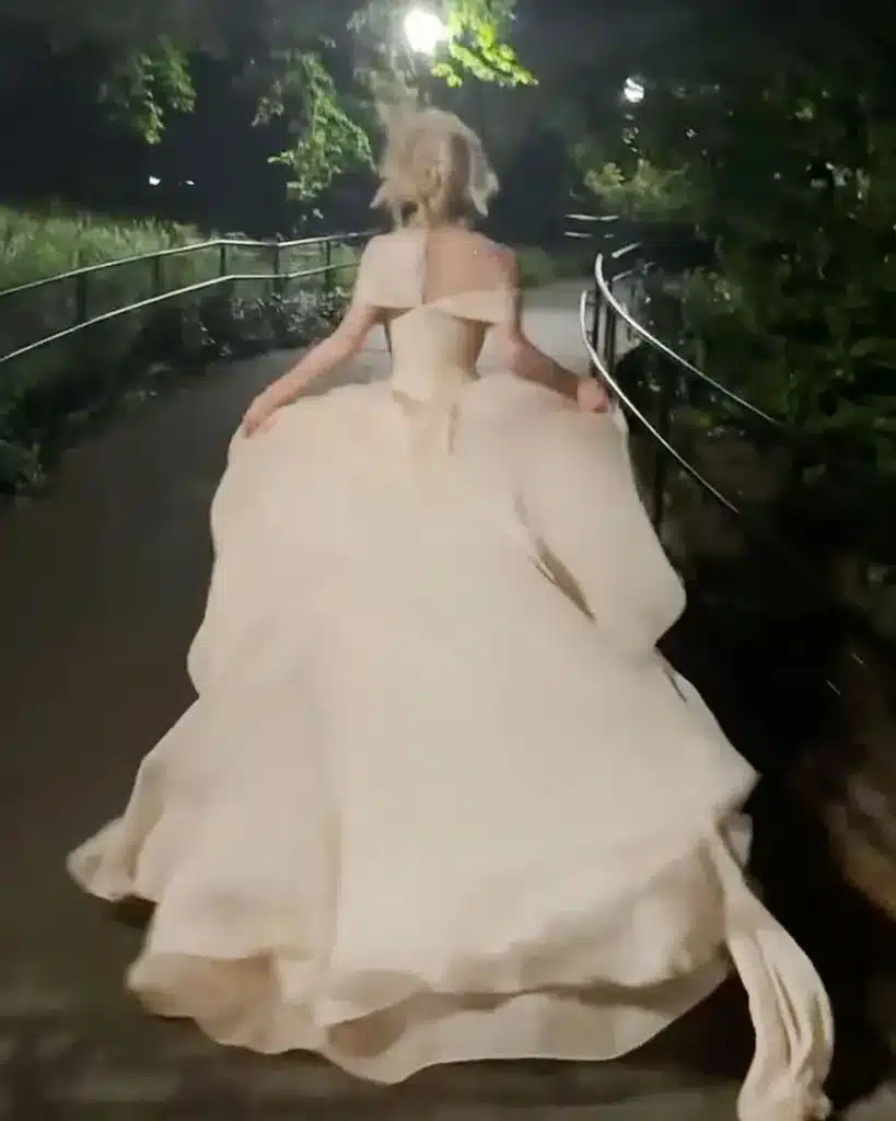 And she ended the night running dramatically through Central Park.pamelaanderson/Instagram And she ended the night running dramatically through Central Park.pamelaanderson/Instagram