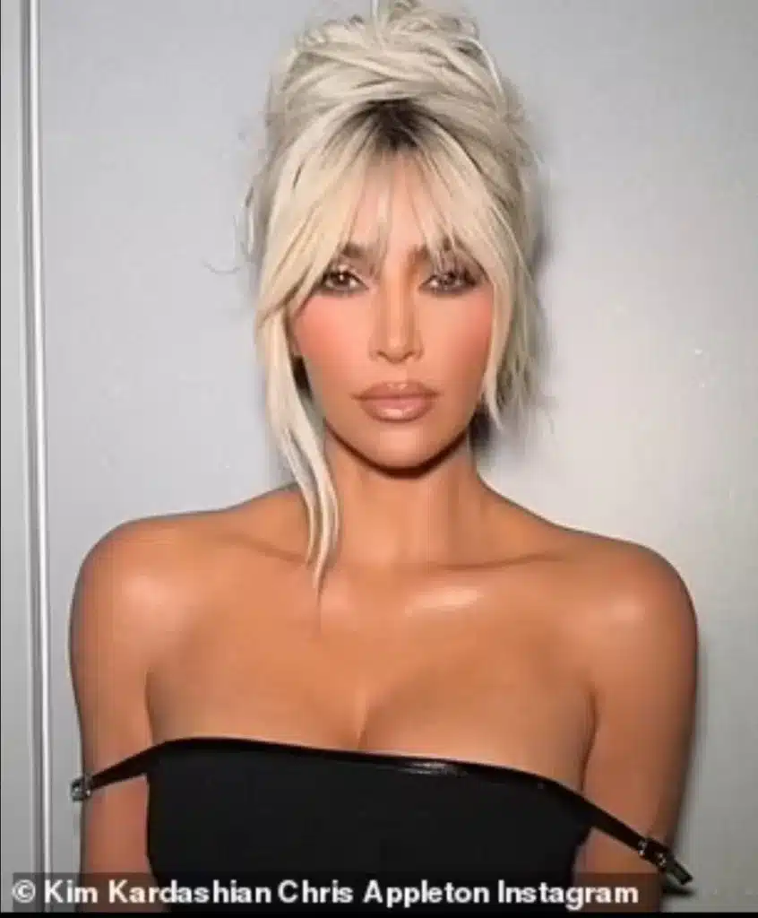 The post was captioned 'Babewatch,' suggesting that Appleton took inspiration from Baywatch star Pamela Anderson's famous voluminous updos from the late 90s The post was captioned 'Babewatch,' suggesting that Appleton took inspiration from Baywatch star Pamela Anderson's famous voluminous updos from the late 90s