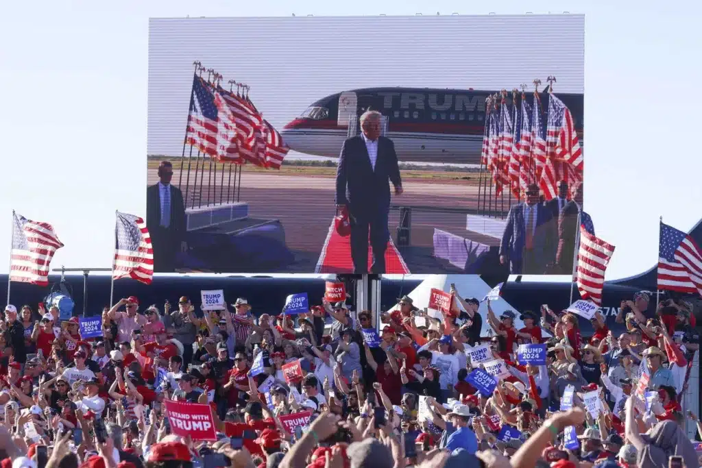 Donald Trump: Getty Images Donald Trump: Getty Images