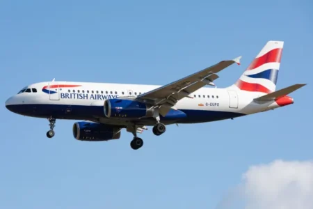 British Airways pilot Tim Capron, 37, met the woman on Tinder before swapping messages about their sexual fantasies and fetishes (Picture: MI News/NurPhoto/REX/Shutterstock)