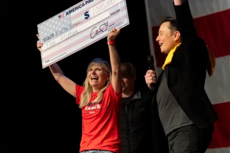 Since Oct 19 the SpaceX and Tesla CEO has given away $16 million to lucky voters who have signed his petition backing freedom of speech and the right to bear arms