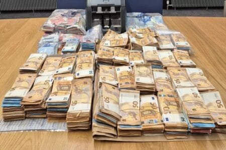 Gardaí in Dublin seize nearly €1 million in suspected criminal proceeds following arrest of Ukrainian man