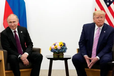 Credit Getty Images: Trump and Vladimir Putin