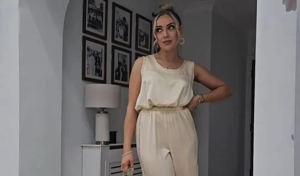 A style fan has found a gorgeous co-ord set at Dunnes StoresCredit: Instagram/@juliebyrnes_
