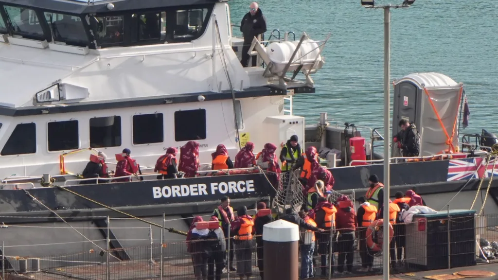 Migrant Returns to UK Just Weeks After Deportation to France